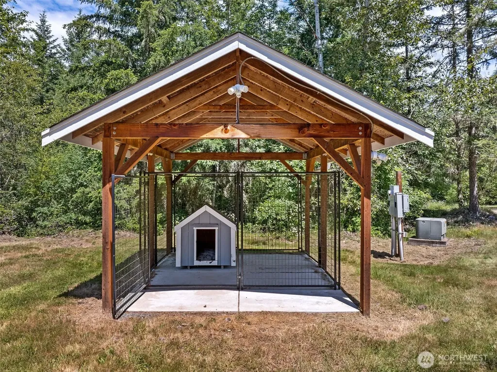 43802 24th Avenue E Eatonville WA 98382