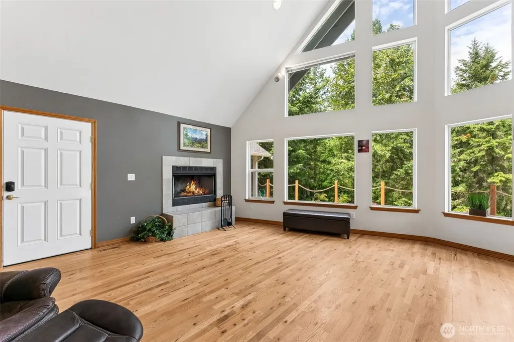 43802 24th Avenue E Eatonville WA 98382