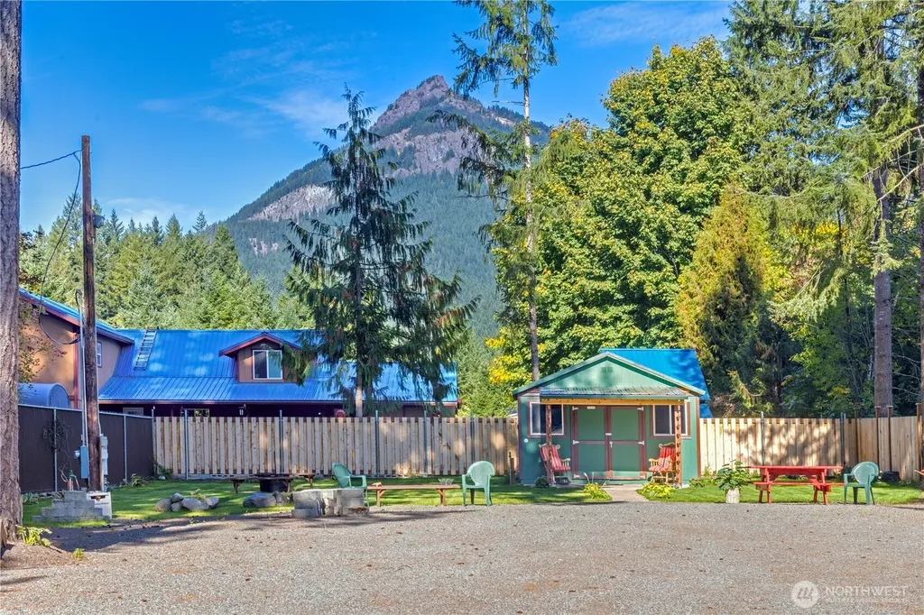 105 Holiday Lane Packwood WA 98361