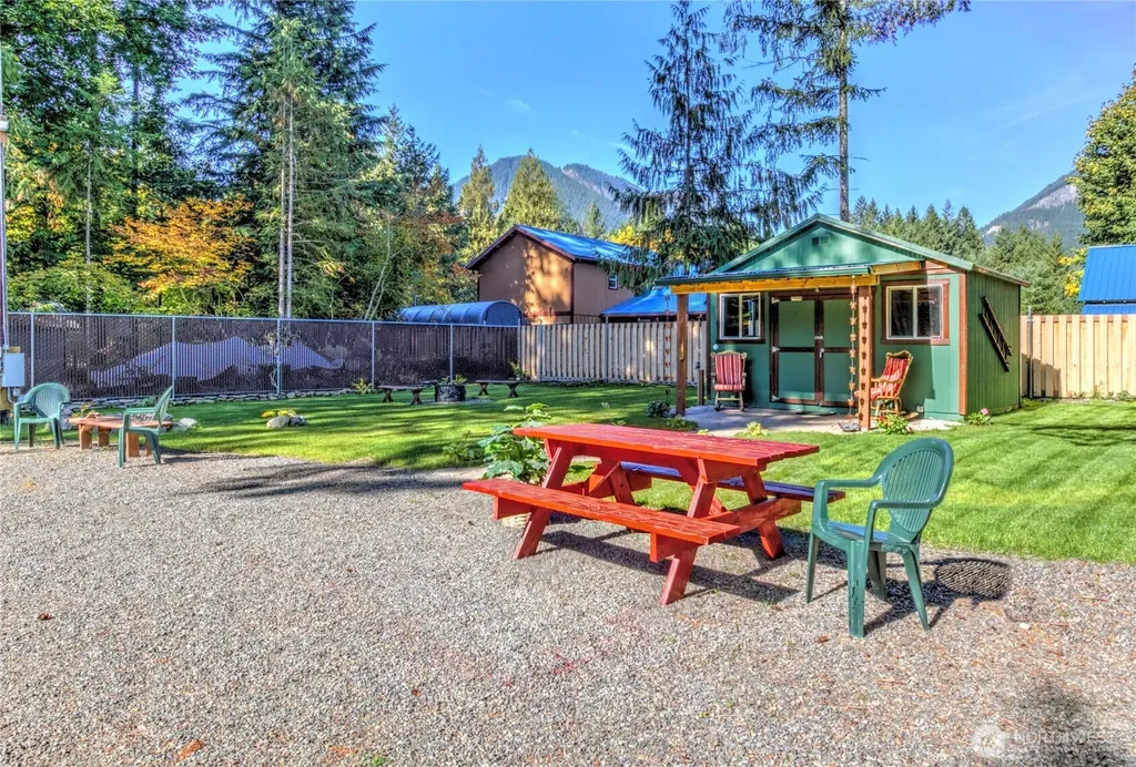 105 Holiday Lane Packwood WA 98361