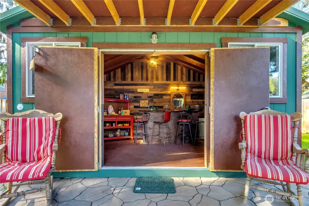 105 Holiday Lane Packwood WA 98361