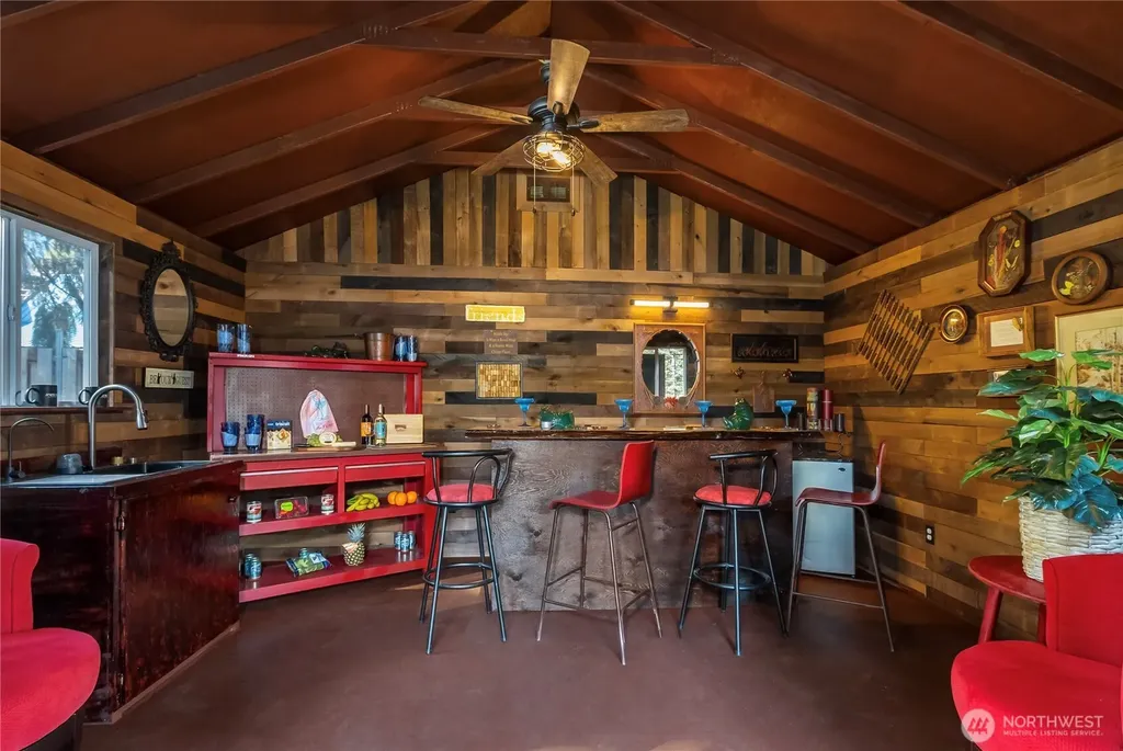 105 Holiday Lane Packwood WA 98361