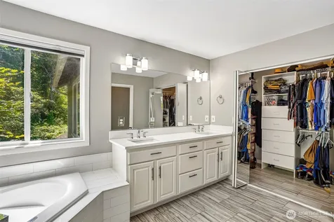 11711 44th Street Ct E Edgewood WA 98372