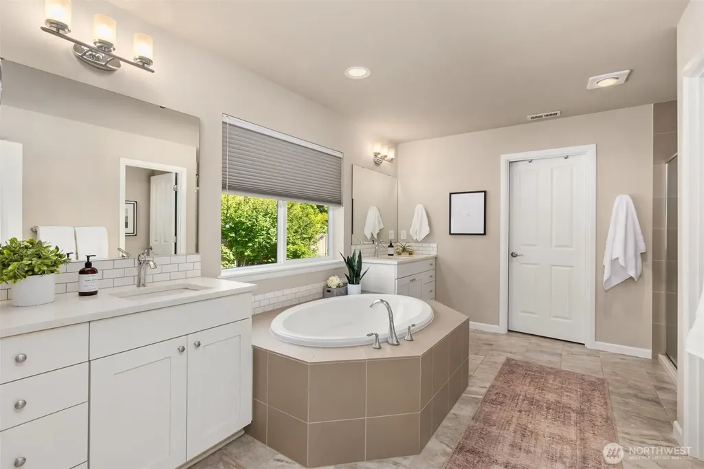 396 Ashbury Court NW Bainbridge Island WA 98110
