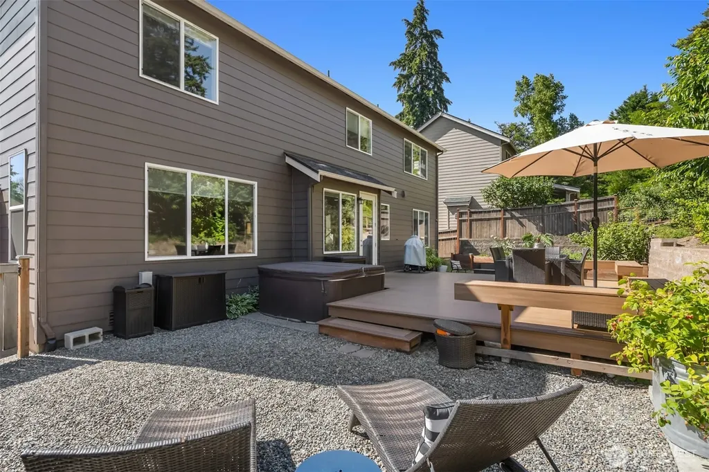 396 Ashbury Court NW Bainbridge Island WA 98110