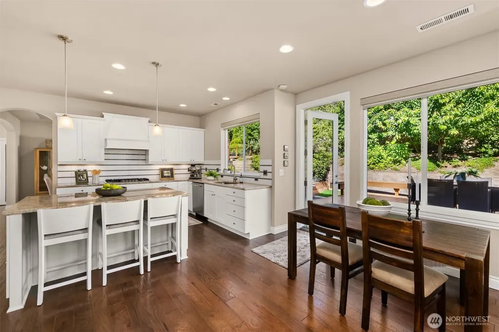 396 Ashbury Court NW Bainbridge Island WA 98110