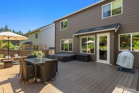 396 Ashbury Court NW Bainbridge Island WA 98110