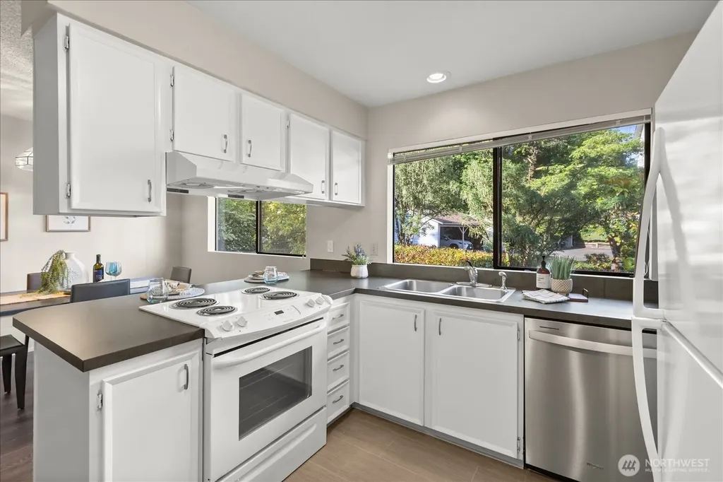 9916 NE 116th Street Kirkland WA 98034