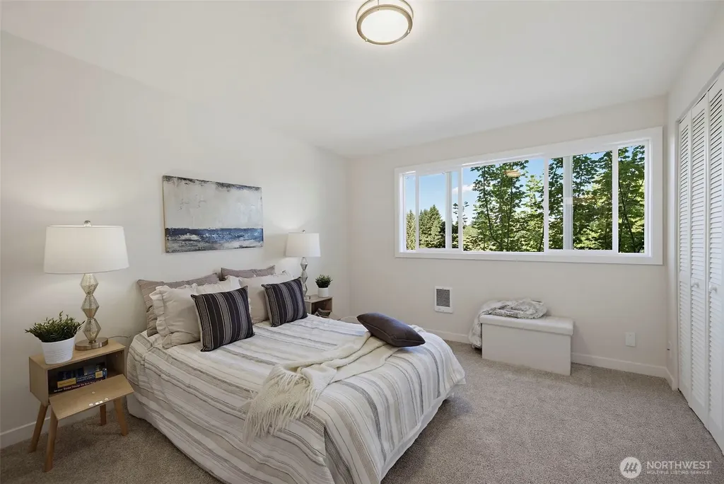 7064 35th Avenue NE Seattle WA 98115