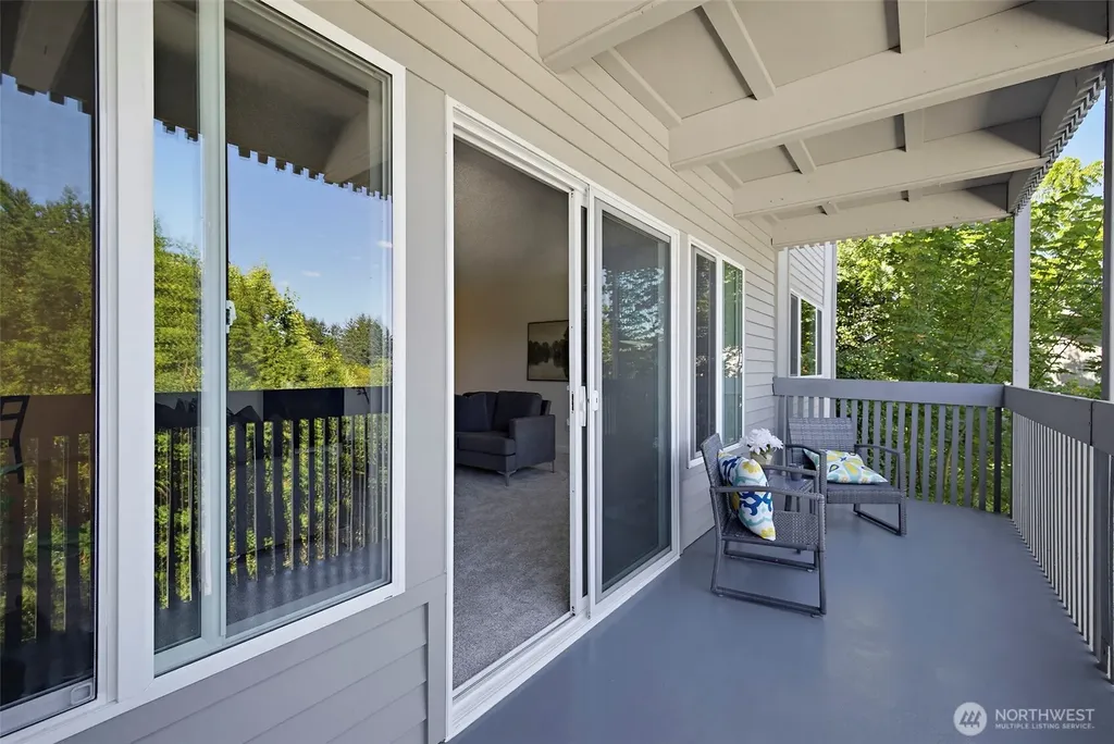 7064 35th Avenue NE Seattle WA 98115