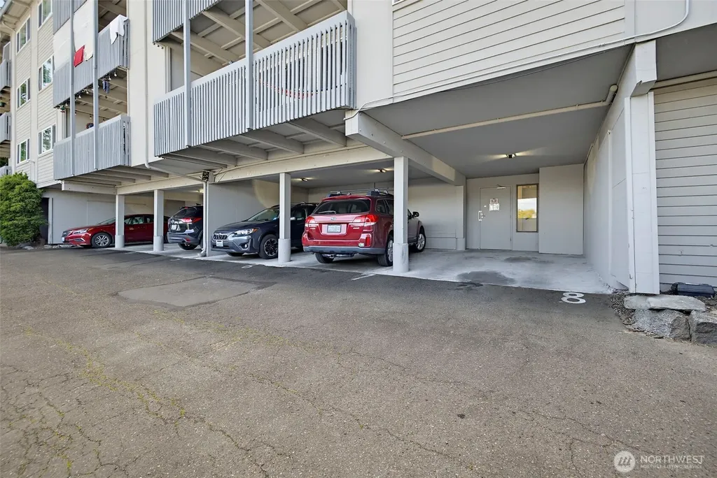 7064 35th Avenue NE Seattle WA 98115