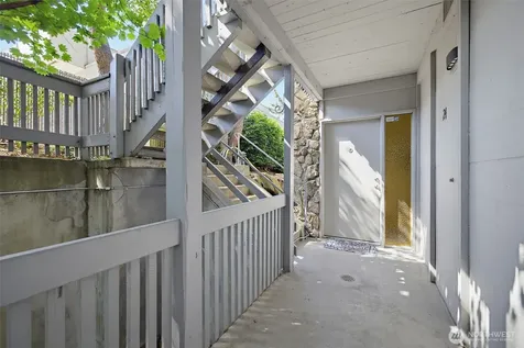 7064 35th Avenue NE Seattle WA 98115