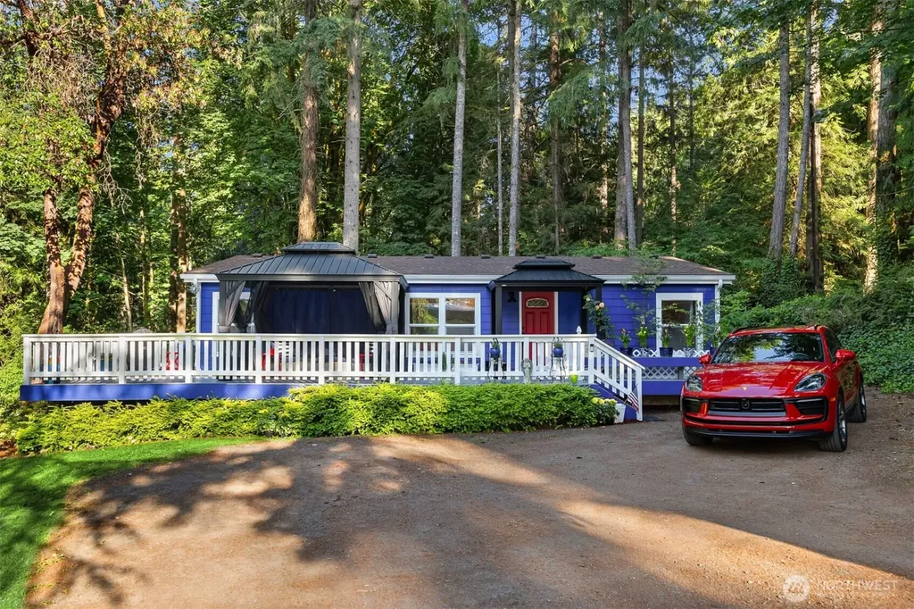 8480 Hansen Road NE Bainbridge Island WA 98110
