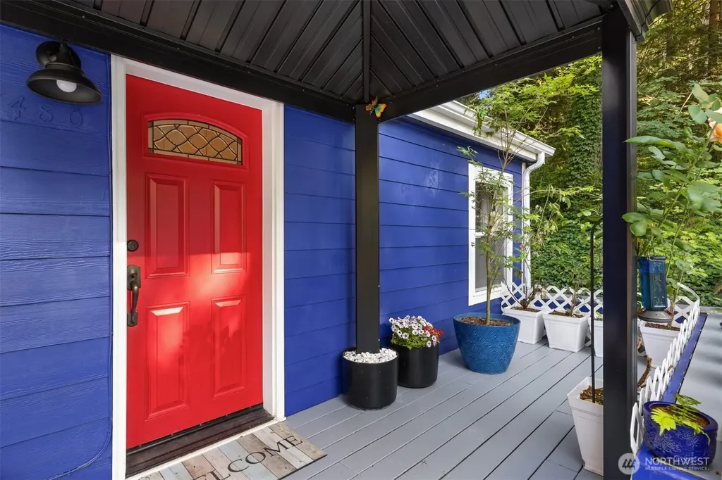 8480 Hansen Road NE Bainbridge Island WA 98110