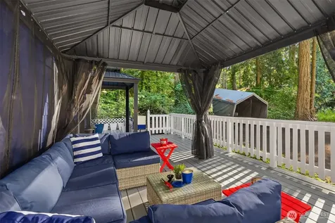 8480 Hansen Road NE Bainbridge Island WA 98110