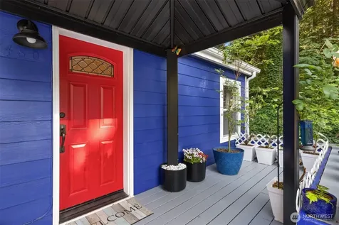8480 Hansen Road NE Bainbridge Island WA 98110