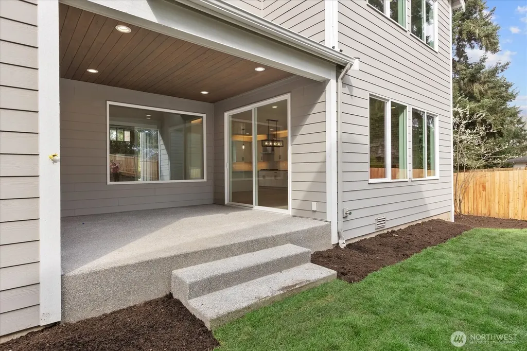 3502 Alaska Road Brier WA 98036