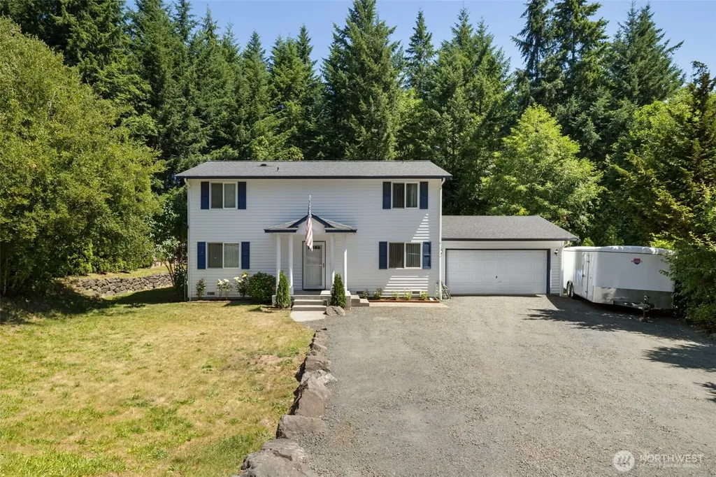 21 NE Admiral Drive Belfair WA 98528