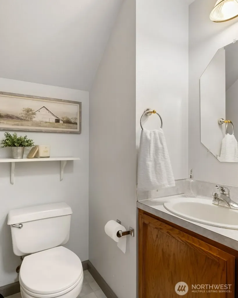 21 NE Admiral Drive Belfair WA 98528