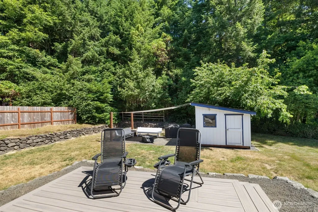21 NE Admiral Drive Belfair WA 98528