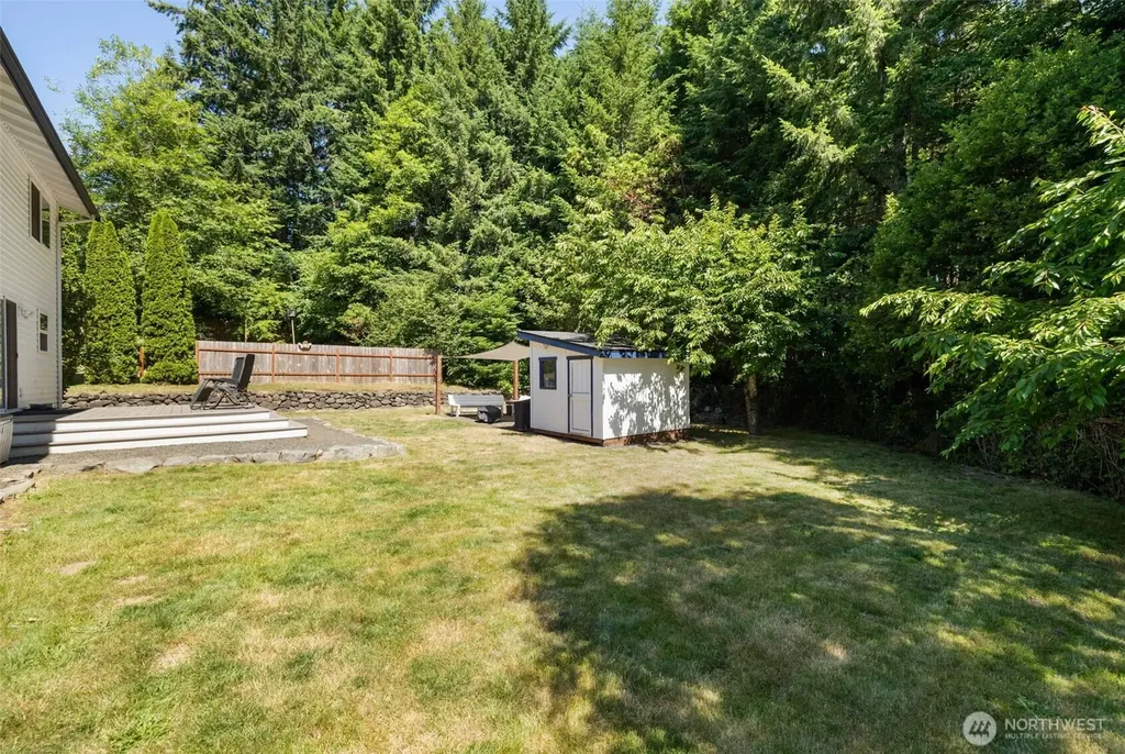 21 NE Admiral Drive Belfair WA 98528