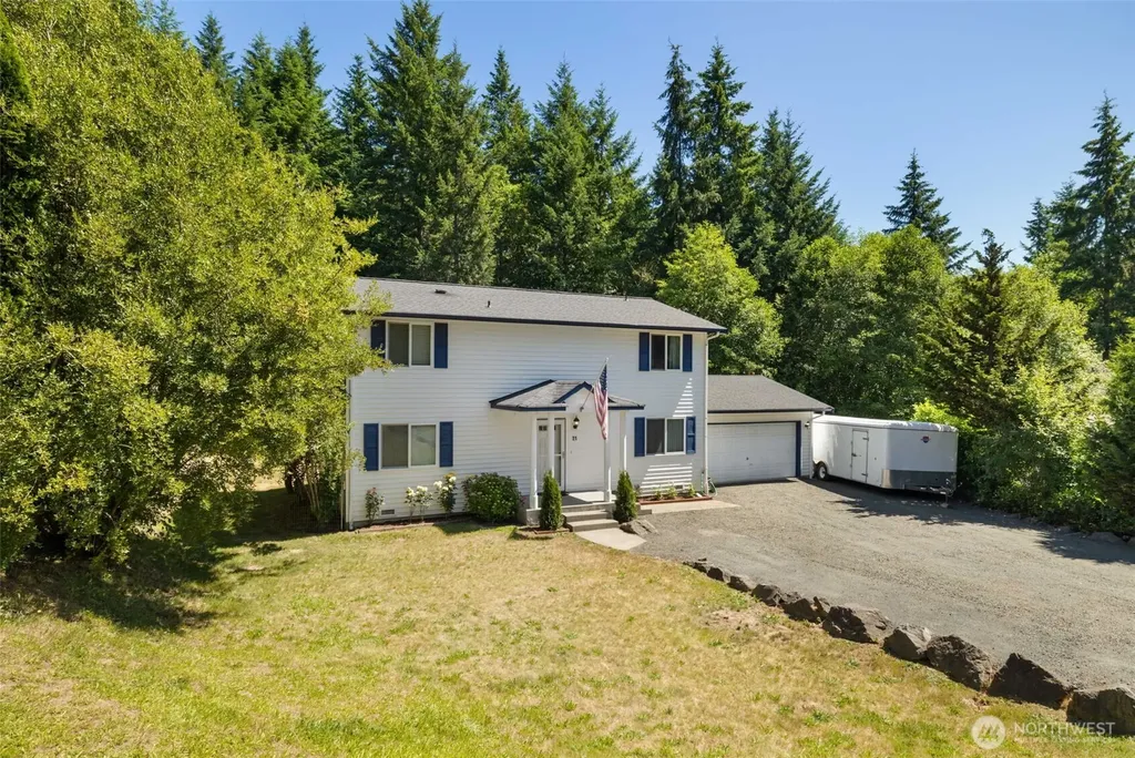 21 NE Admiral Drive Belfair WA 98528