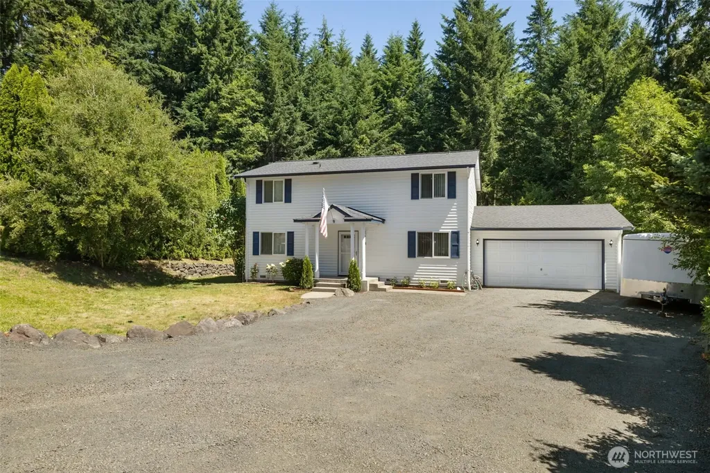 21 NE Admiral Drive Belfair WA 98528