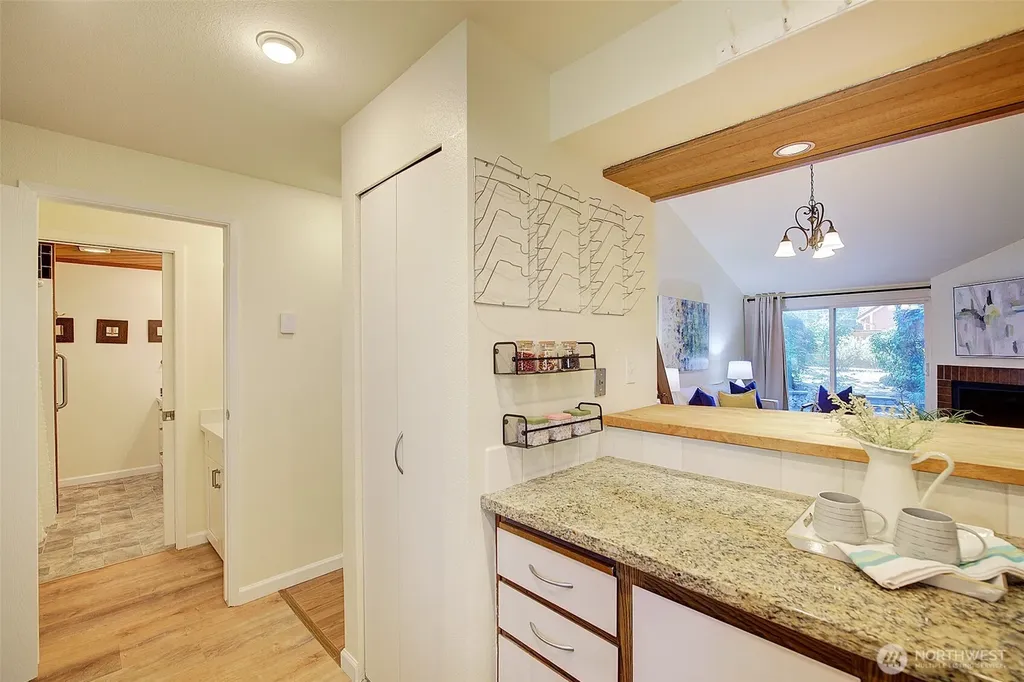 662 156th Avenue NE Bellevue WA 98007