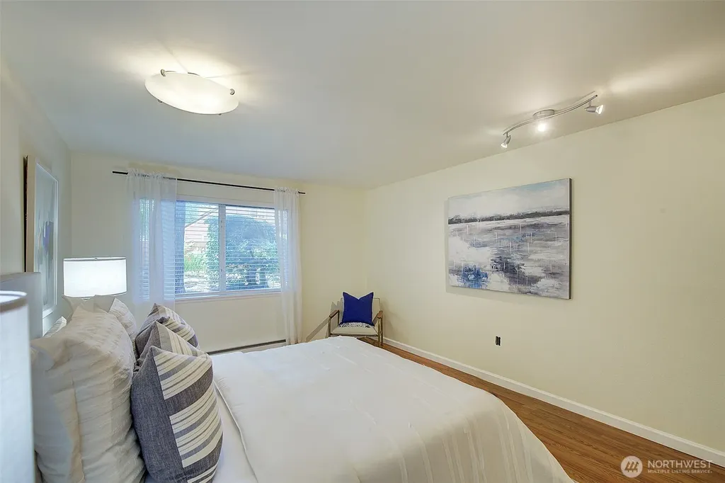 662 156th Avenue NE Bellevue WA 98007