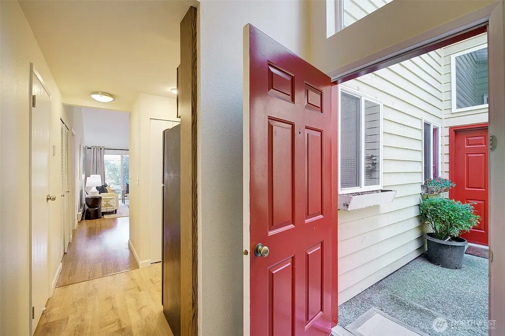662 156th Avenue NE Bellevue WA 98007