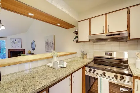 662 156th Avenue NE Bellevue WA 98007