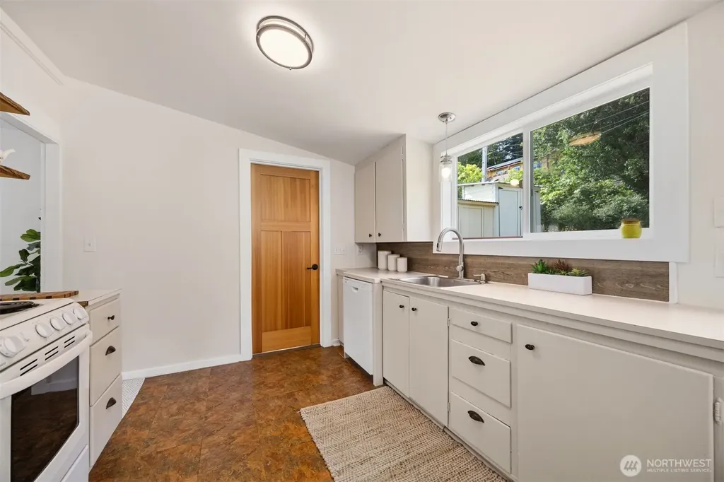 1715 Mill Avenue Bellingham WA 98225