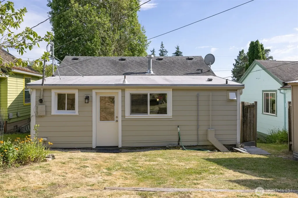1715 Mill Avenue Bellingham WA 98225