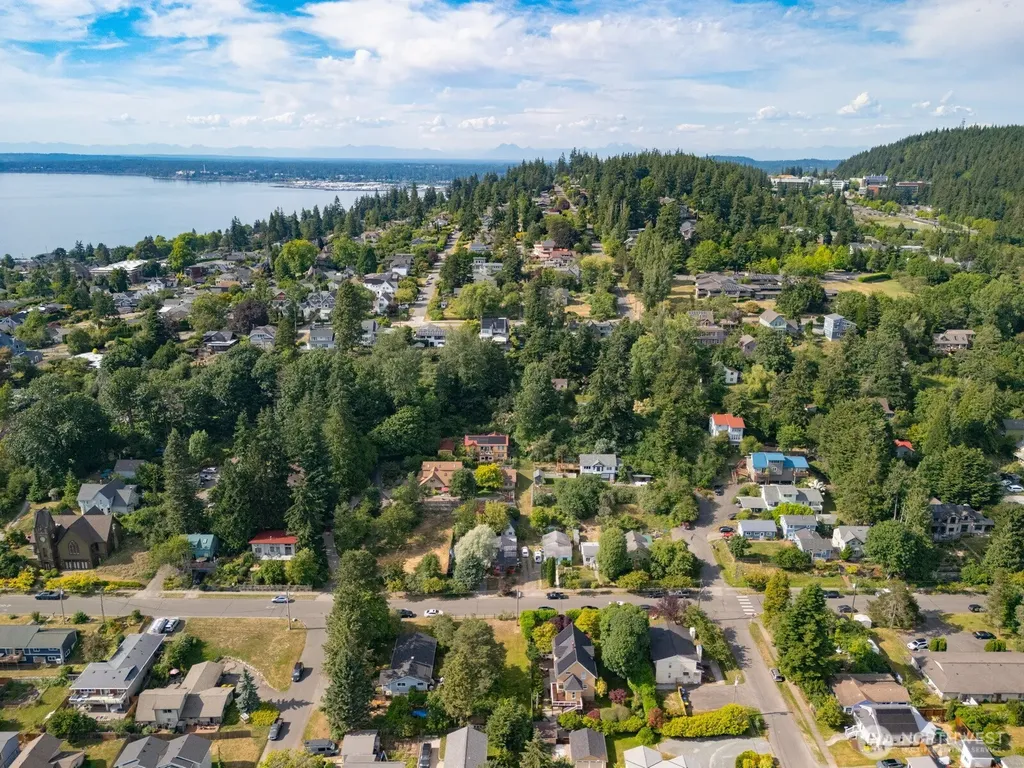 1715 Mill Avenue Bellingham WA 98225