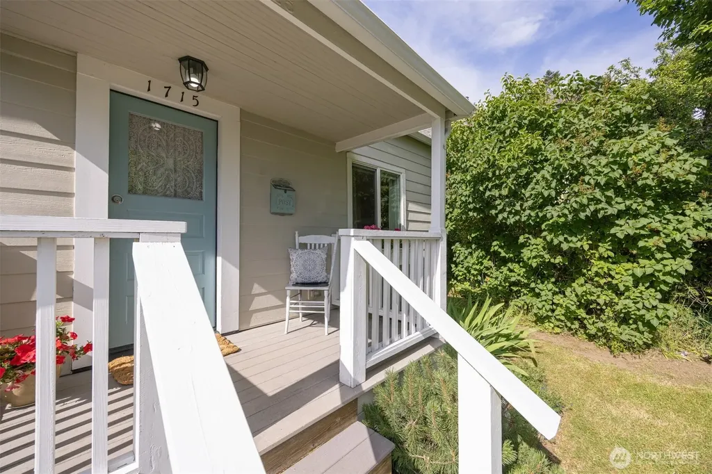 1715 Mill Avenue Bellingham WA 98225