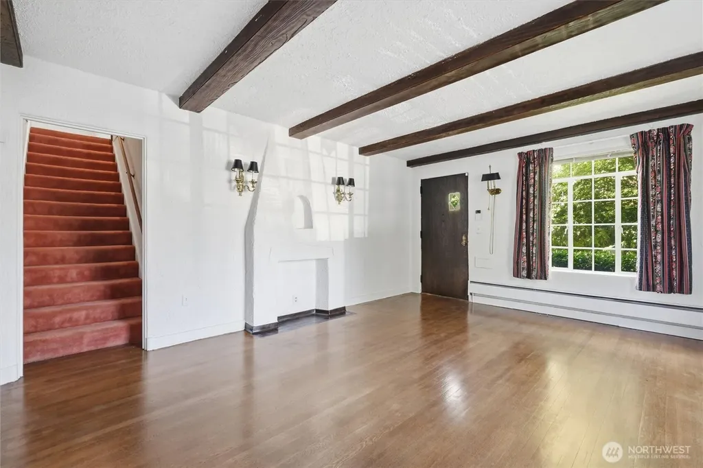 111 14th Avenue E Seattle WA 98112