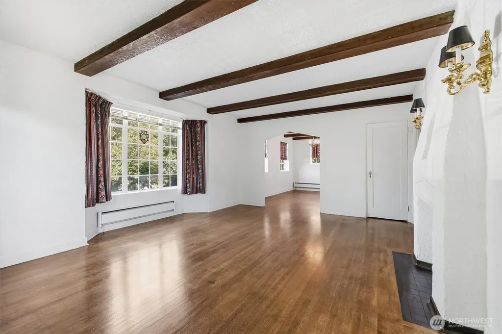111 14th Avenue E Seattle WA 98112