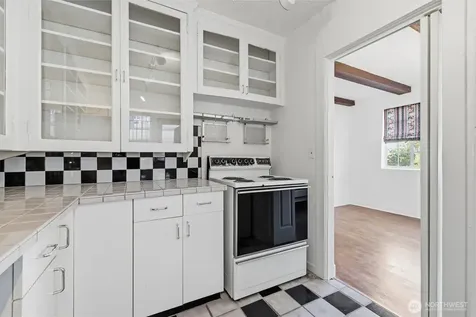 111 14th Avenue E Seattle WA 98112