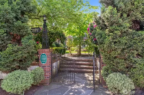 111 14th Avenue E Seattle WA 98112