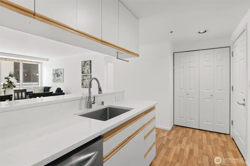 2600 2nd Avenue Seattle WA 98121