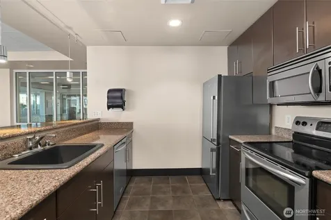 2600 2nd Avenue Seattle WA 98121