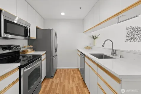 2600 2nd Avenue Seattle WA 98121