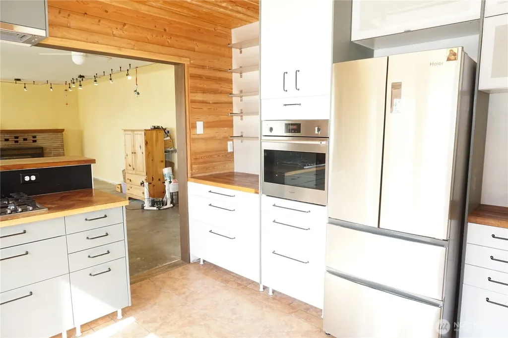 27122 82nd Drive NW Stanwood WA 98292