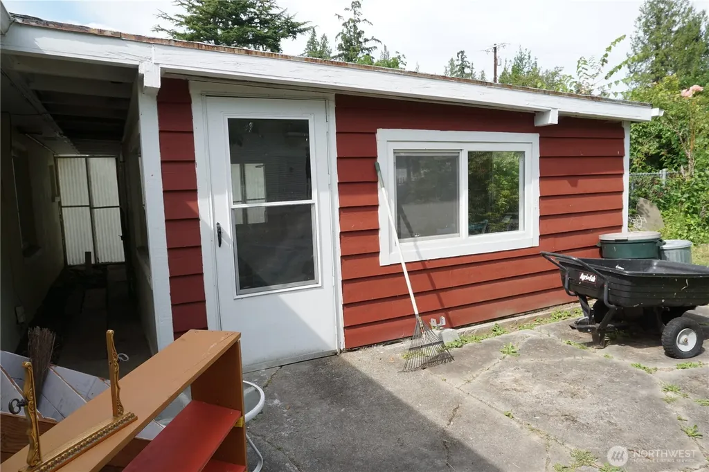 27122 82nd Drive NW Stanwood WA 98292