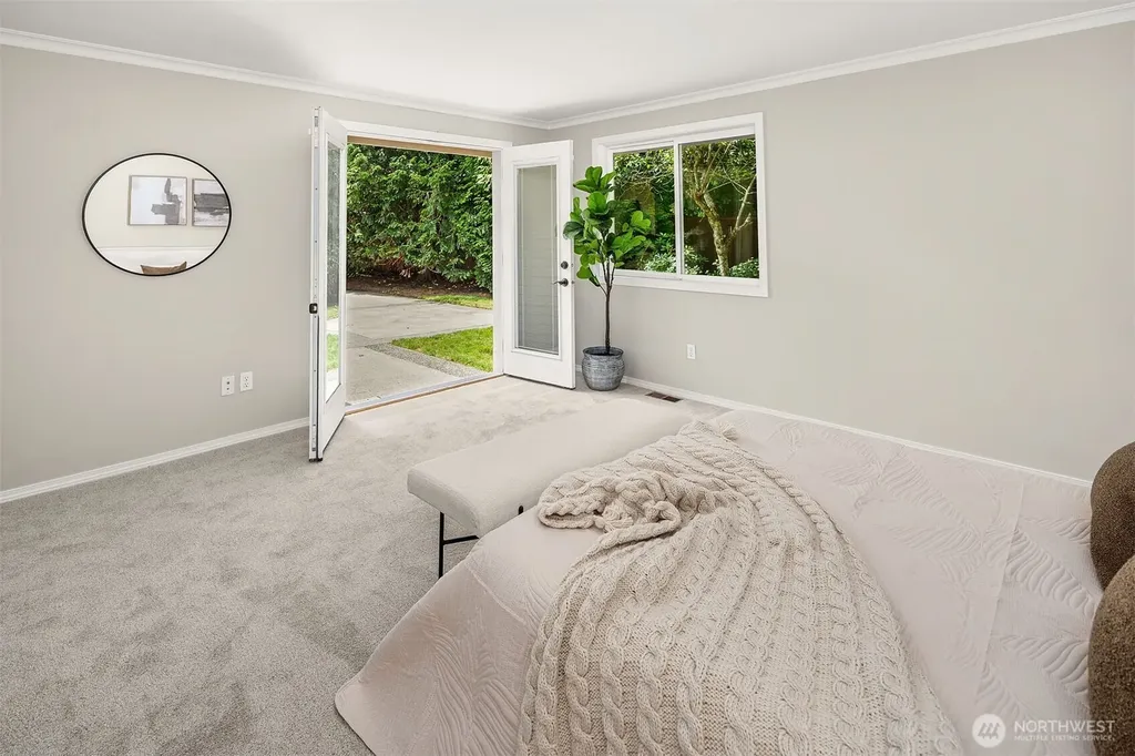 1815 Field Avenue NE Renton WA 98059