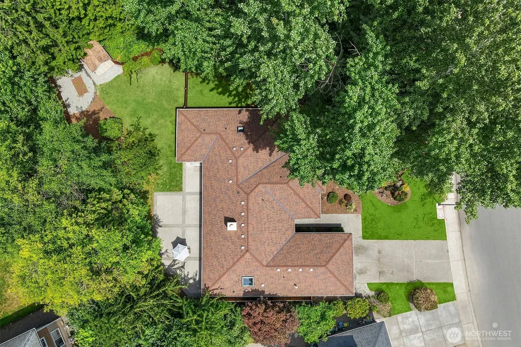 1815 Field Avenue NE Renton WA 98059