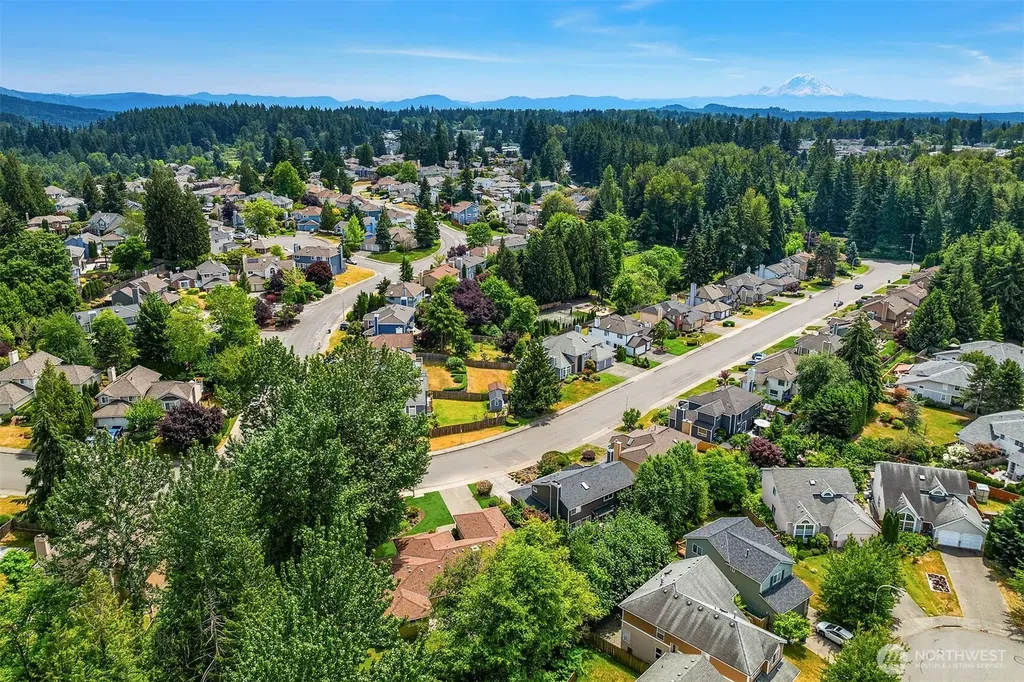 1815 Field Avenue NE Renton WA 98059