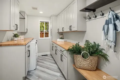 1815 Field Avenue NE Renton WA 98059