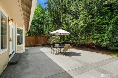 1815 Field Avenue NE Renton WA 98059