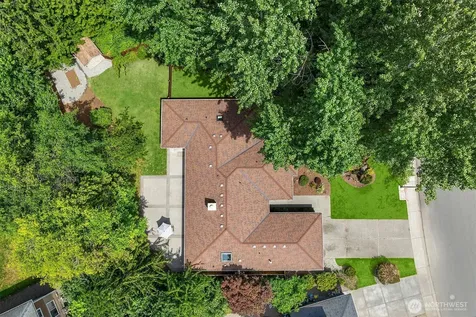 1815 Field Avenue NE Renton WA 98059